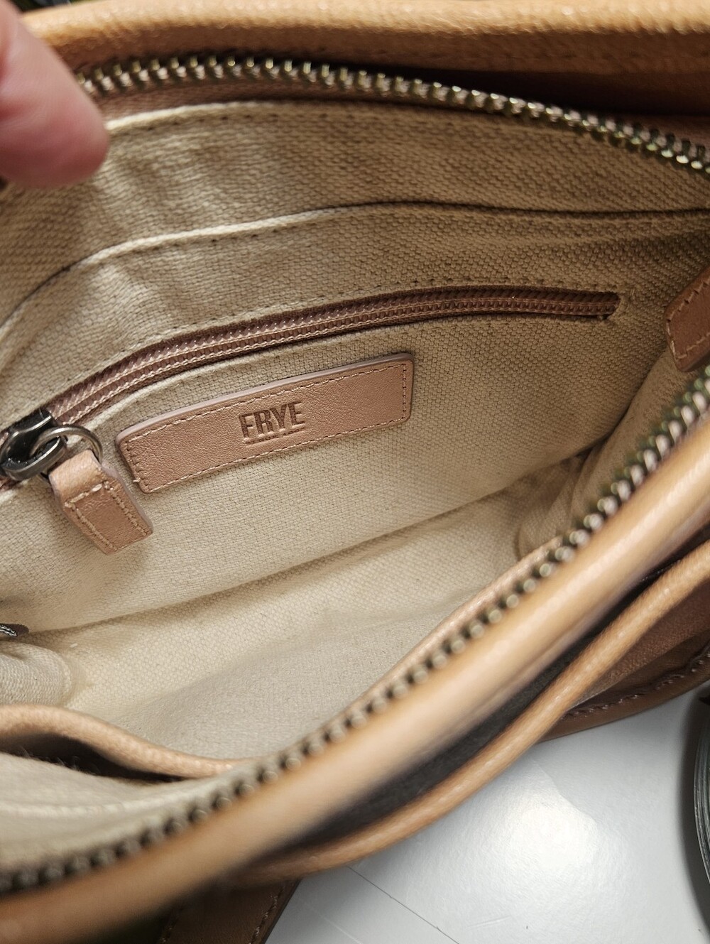 FRYE CROSSBODY HANDBAG, FRYE TAN LEATHER BAG - Picture 6 of 12
